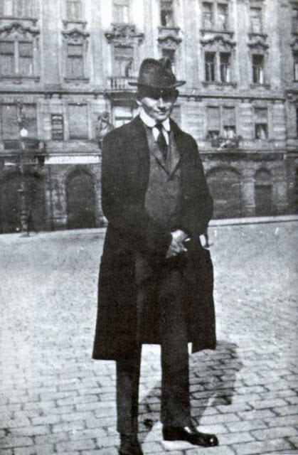 Kafka as insurance officer